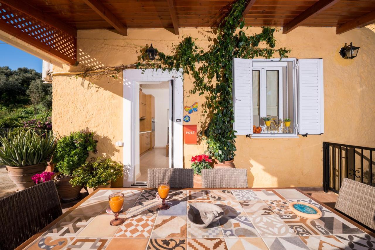 Casa Arokaria Apartment Petaliana Exterior photo